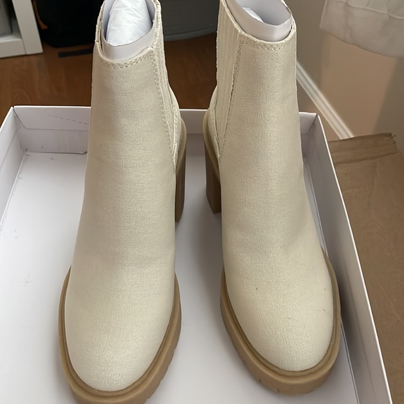NEW Dolce Vita Caster Booties - Sandstone Canvas 7 - Picture 10 of 16